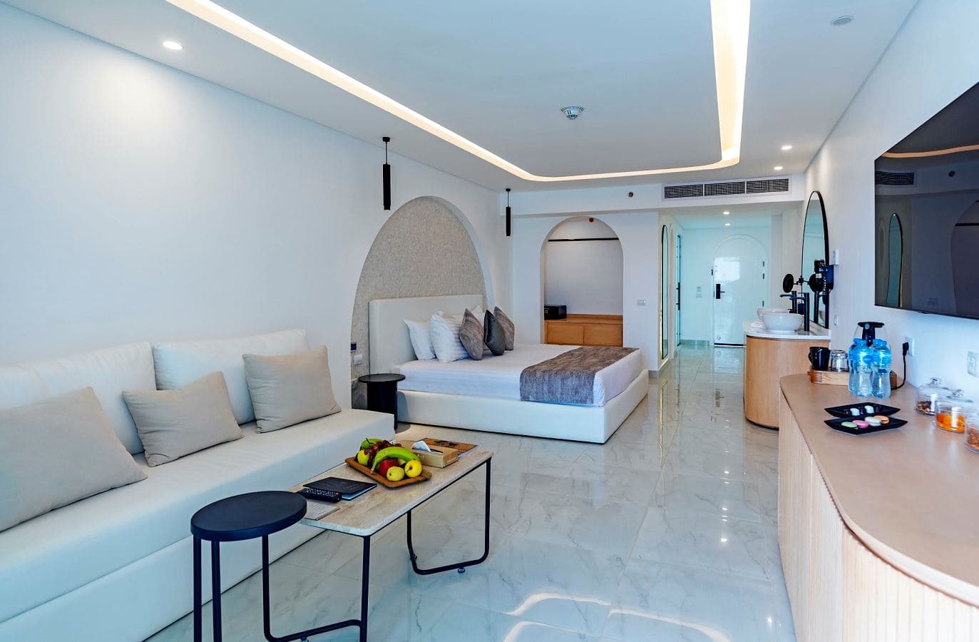 rooms-posh-club-junior-jacuzi-suite-sv-beach-front