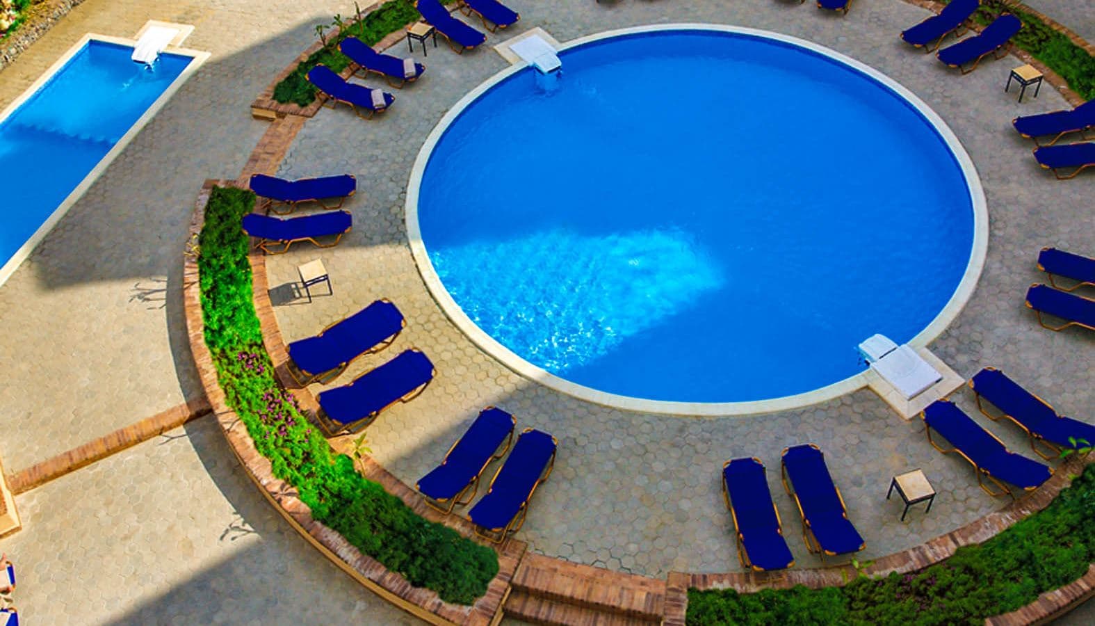 pools-indoor-pool