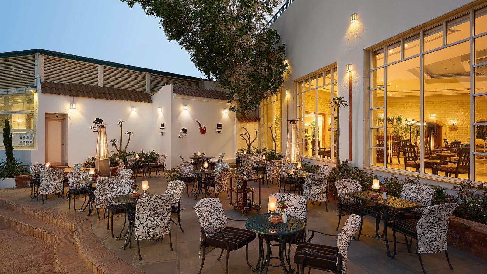 restaurants-fountain-bar