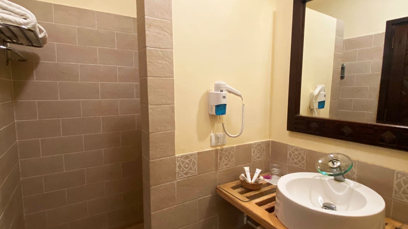 rooms-promo-room