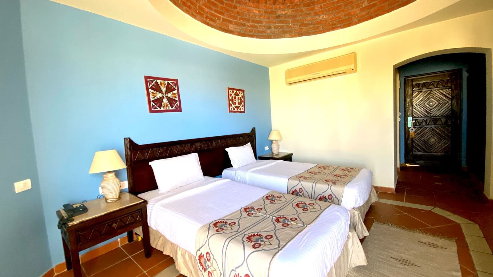 rooms-standard-room