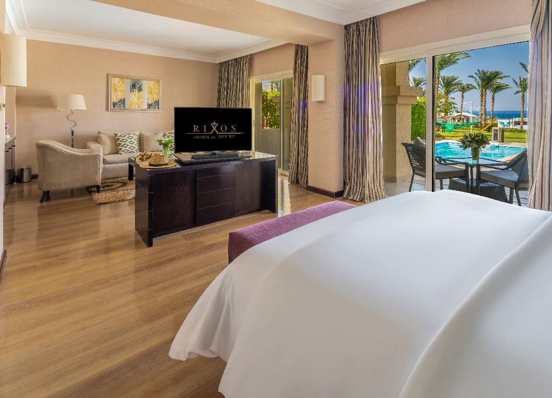 rooms-swim-up-suite