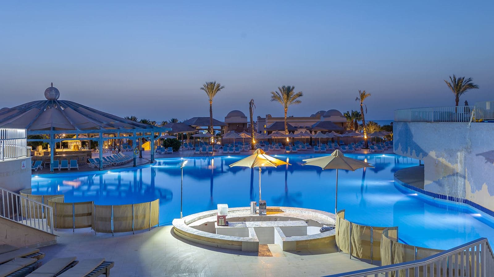 bars-marbella-pool-bar