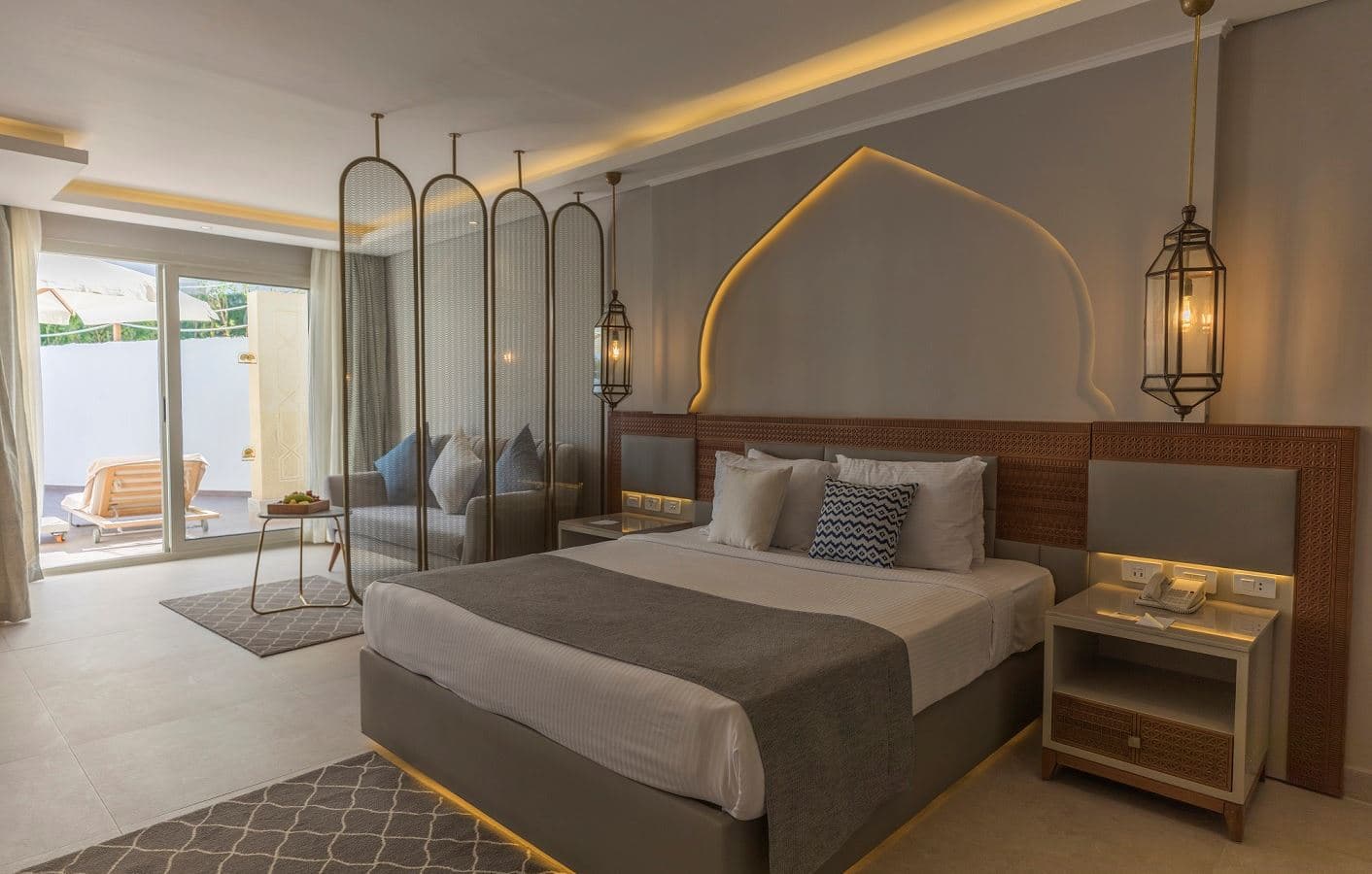 rooms-posh-club-royal-villa-sv