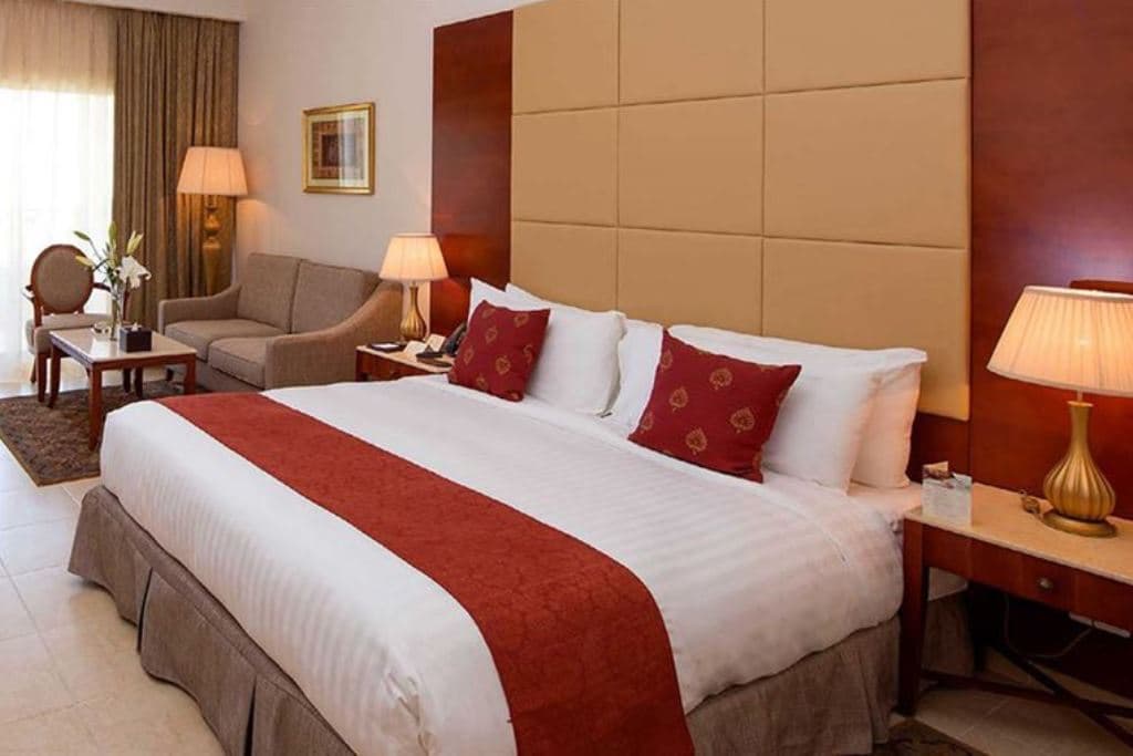 rooms-baron-club-deluxe-sea-view-room