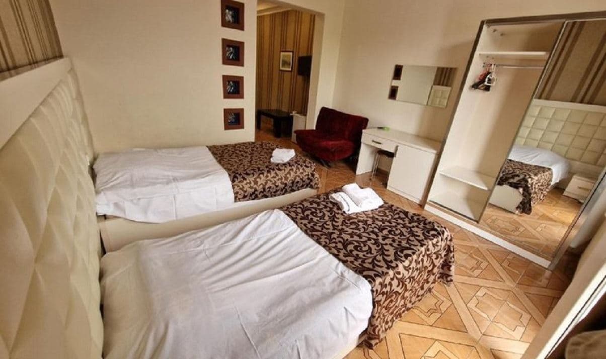 rooms-family-room