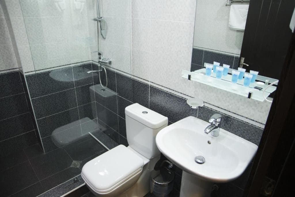 rooms-family-room