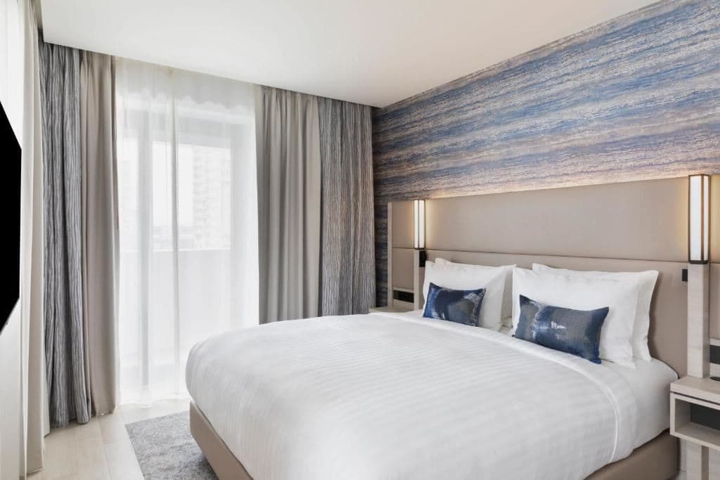 rooms-dbltwin-standard-city-view