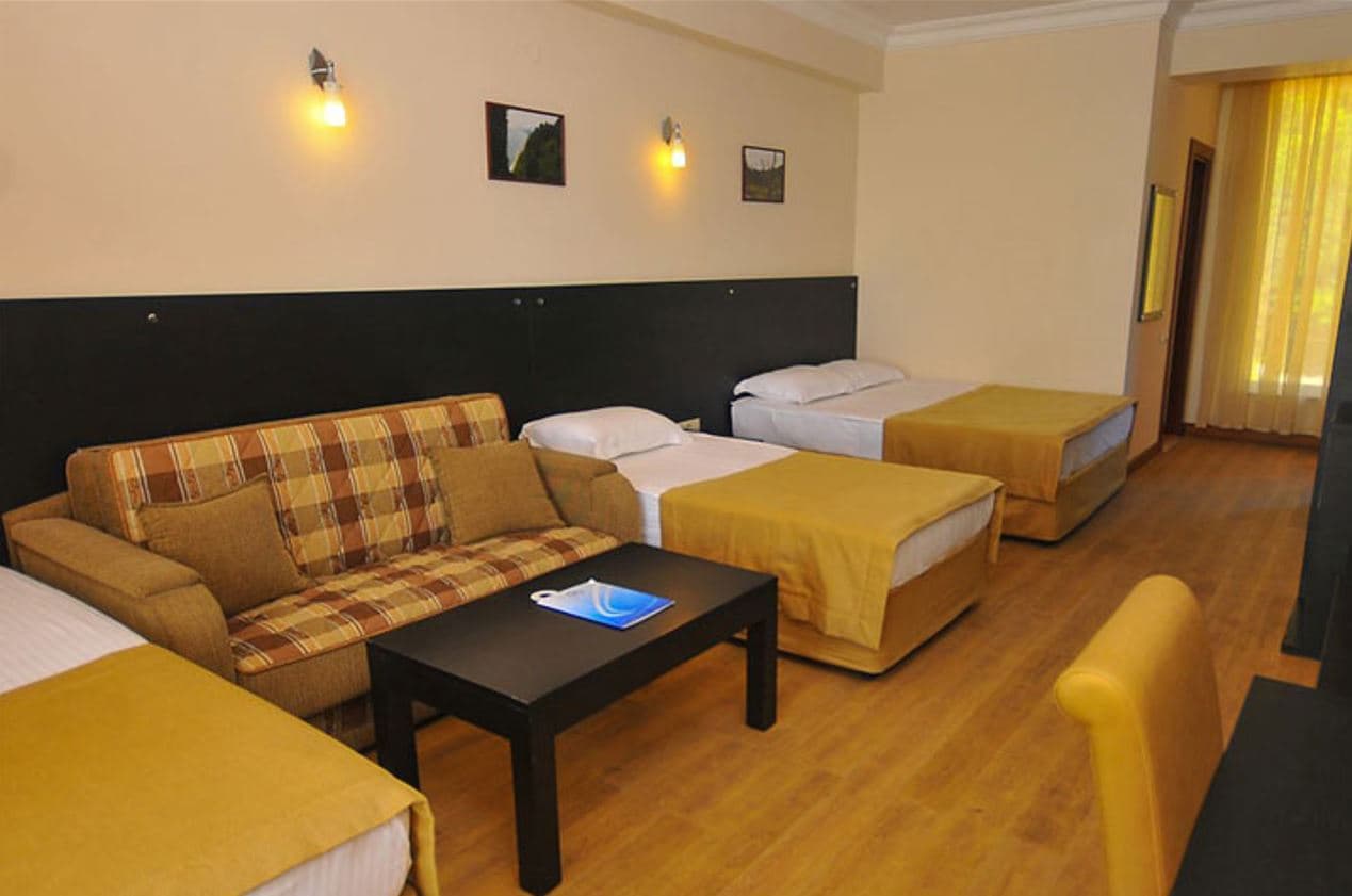 rooms-family-room-with-balcony