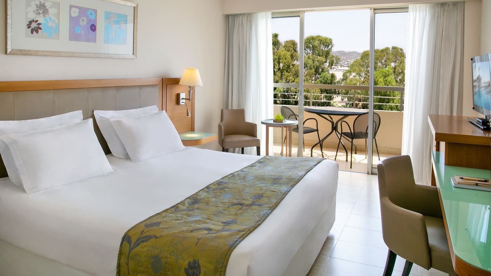 rooms-standard-room-balcony