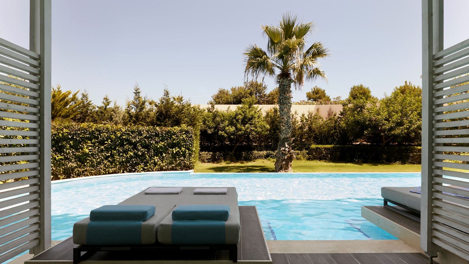 rooms-1-bedroom--premium-room-swim-up