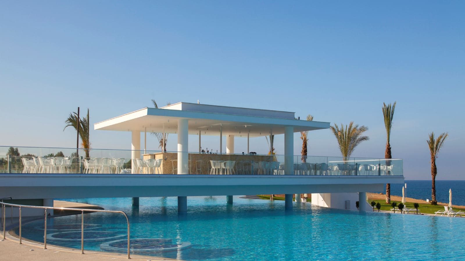 bars-poolside-snack-bar
