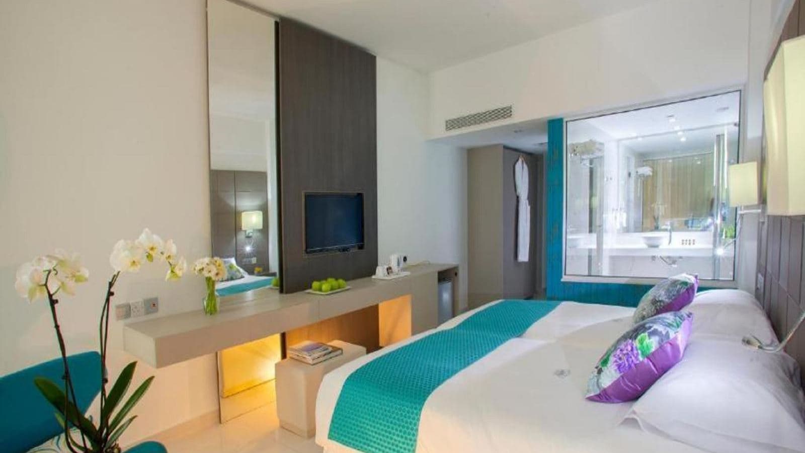 rooms-singleuse-superior-room-balcony