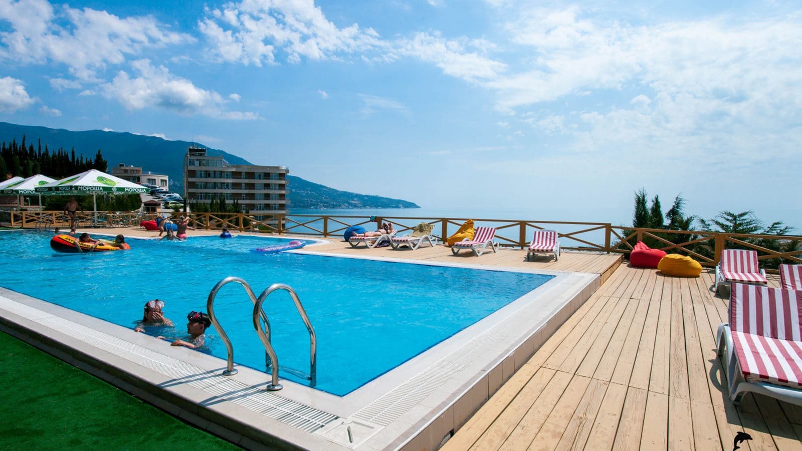 pools-outdoor-pool