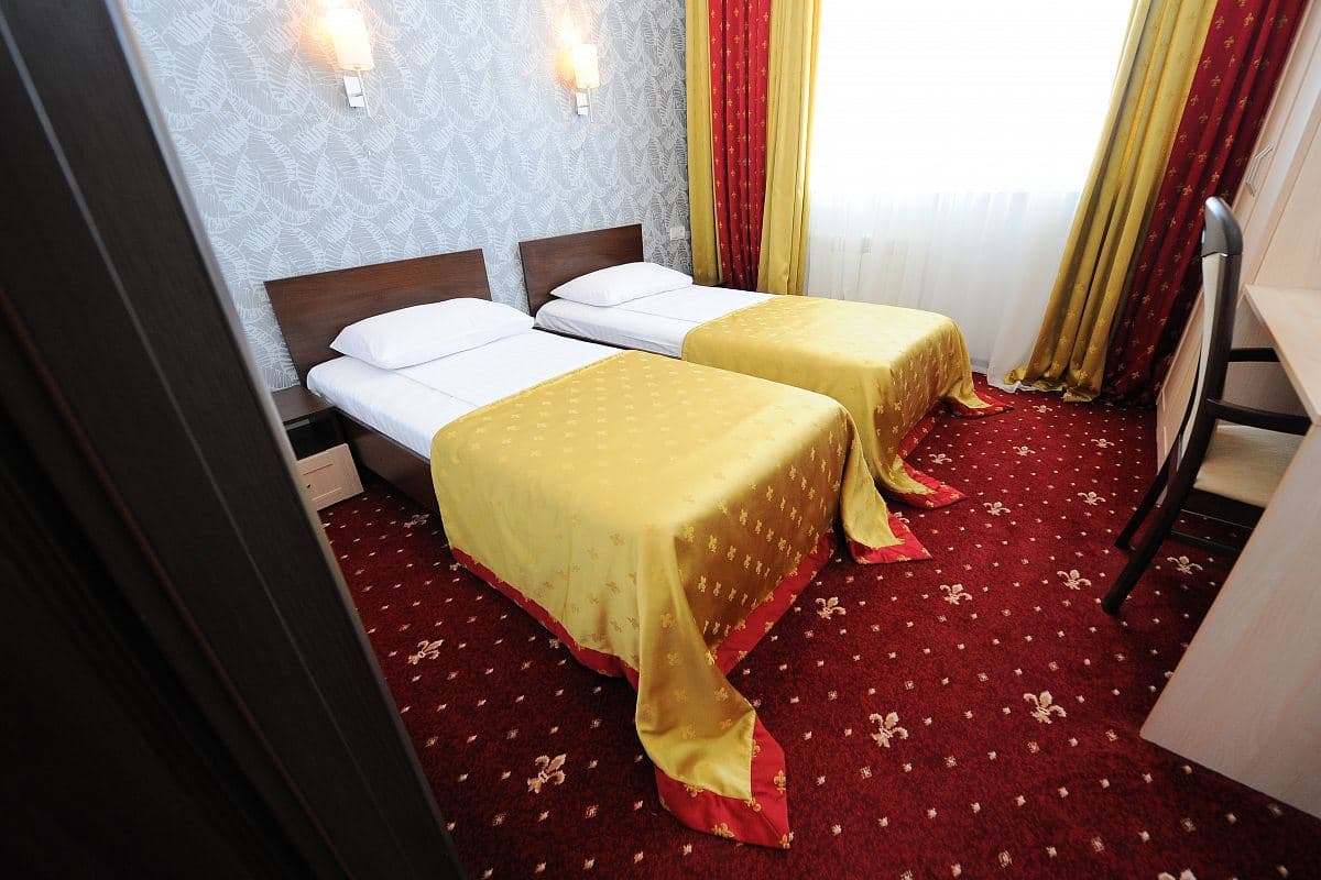 rooms-room-deluxe-2-bedrooms