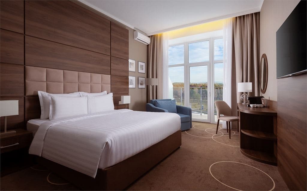 rooms-deluxe+-mgn