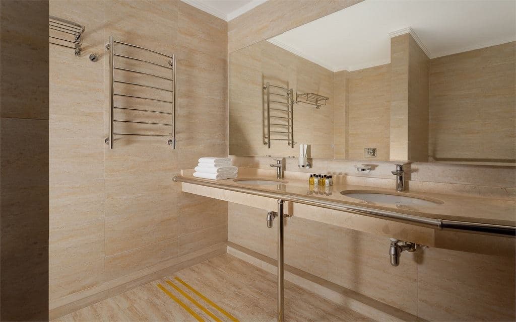 rooms-deluxe+-mgn