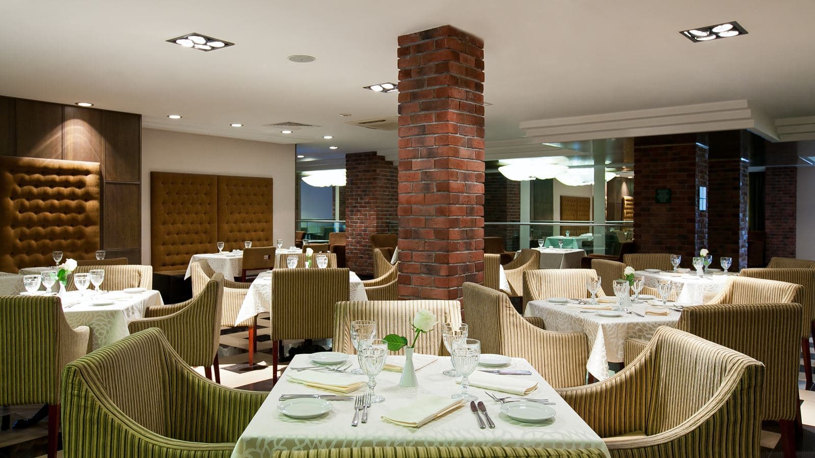 restaurants-plaza