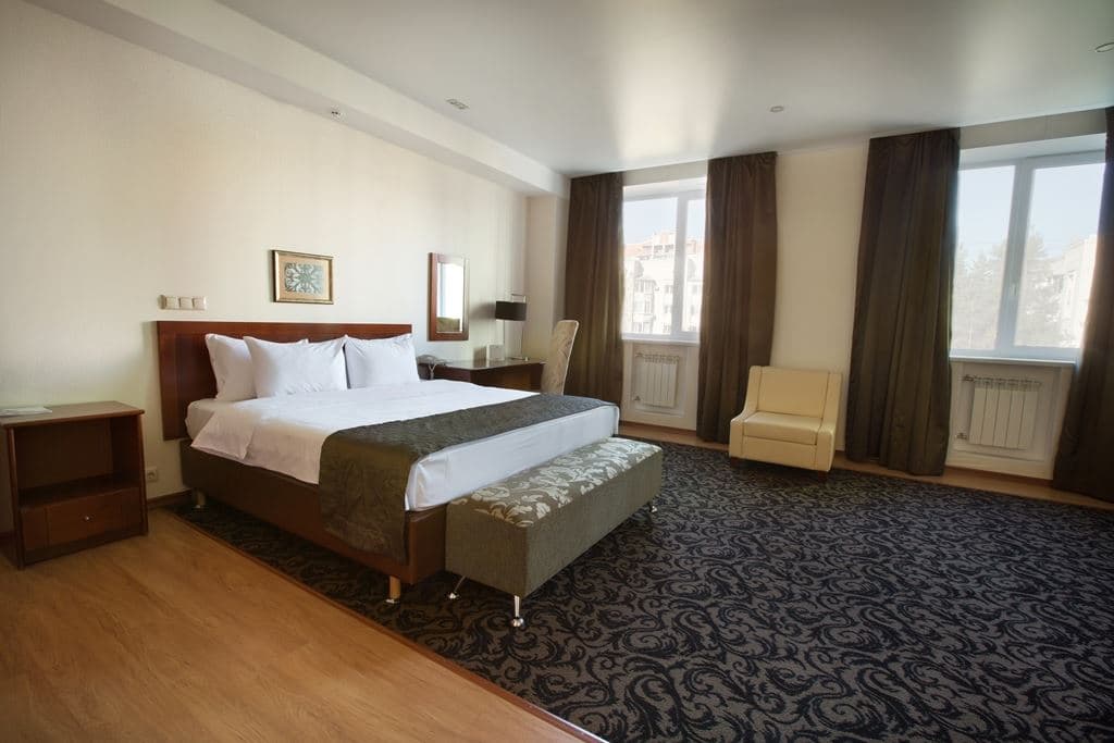 rooms-biznes