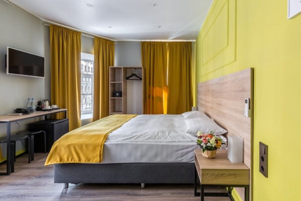 rooms-делюкс-с-панорамным-видом-на-город