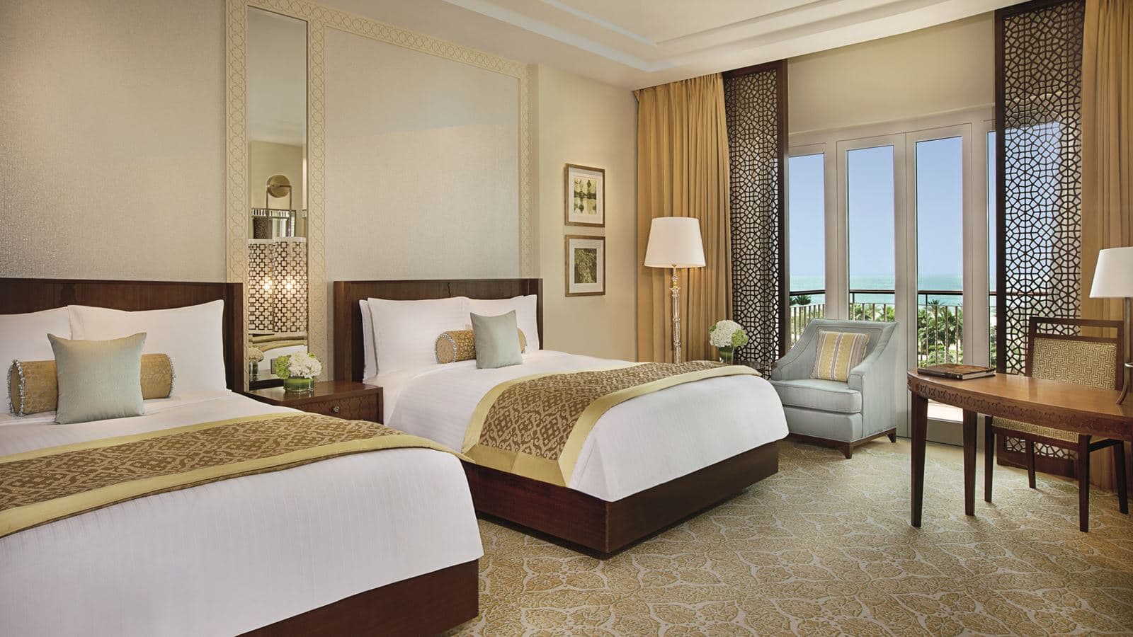 rooms-family-room