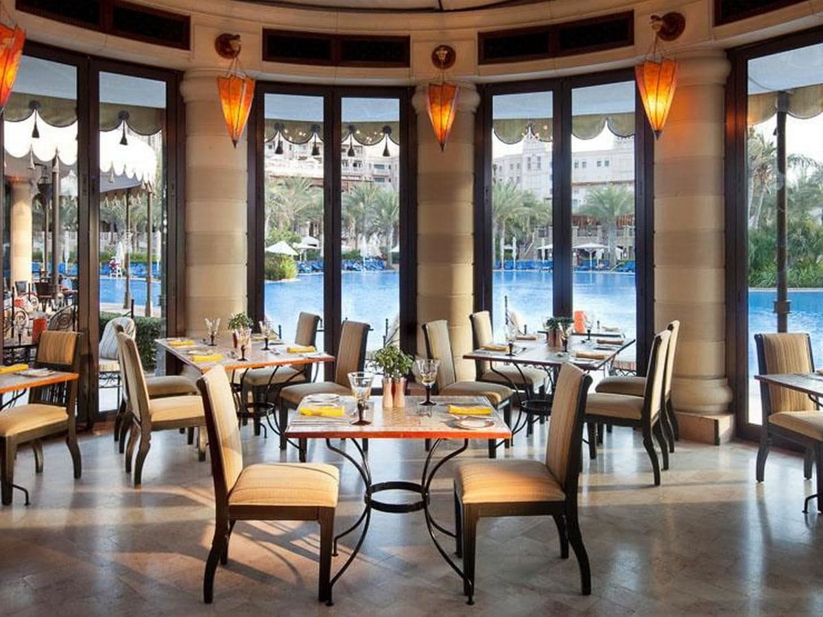 restaurants-khaymat-al-bahar