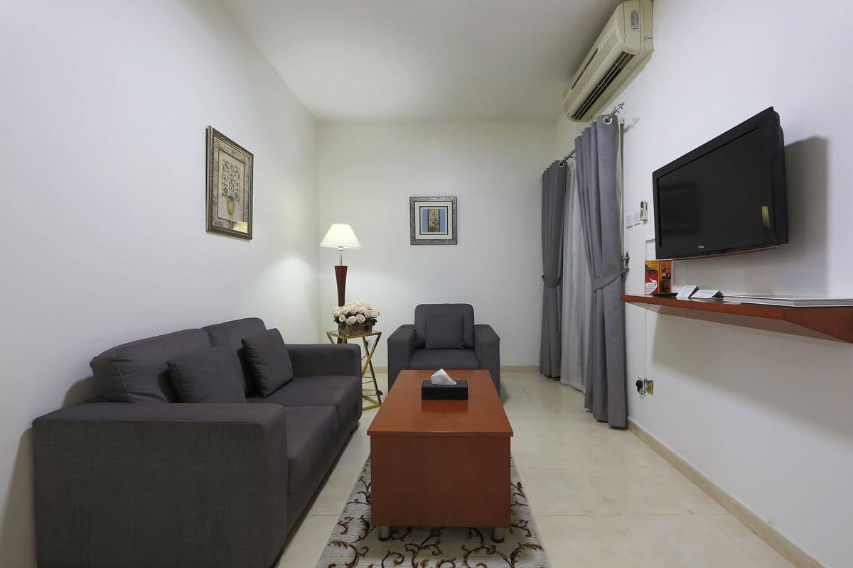 rooms-standard-suite