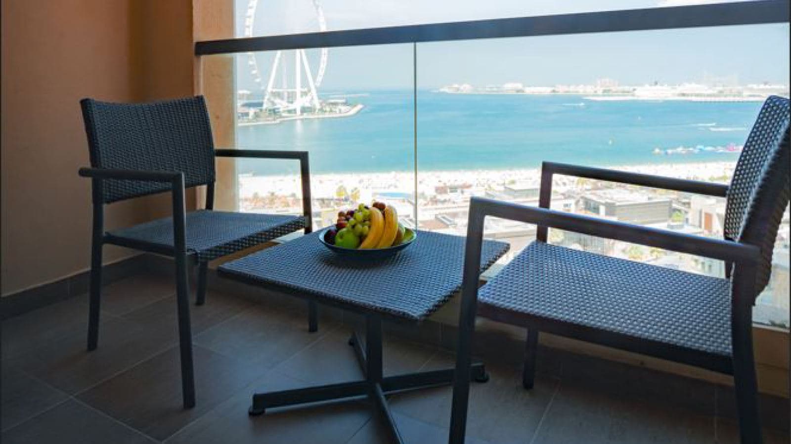 rooms-sea-view-family-room-with-balcony