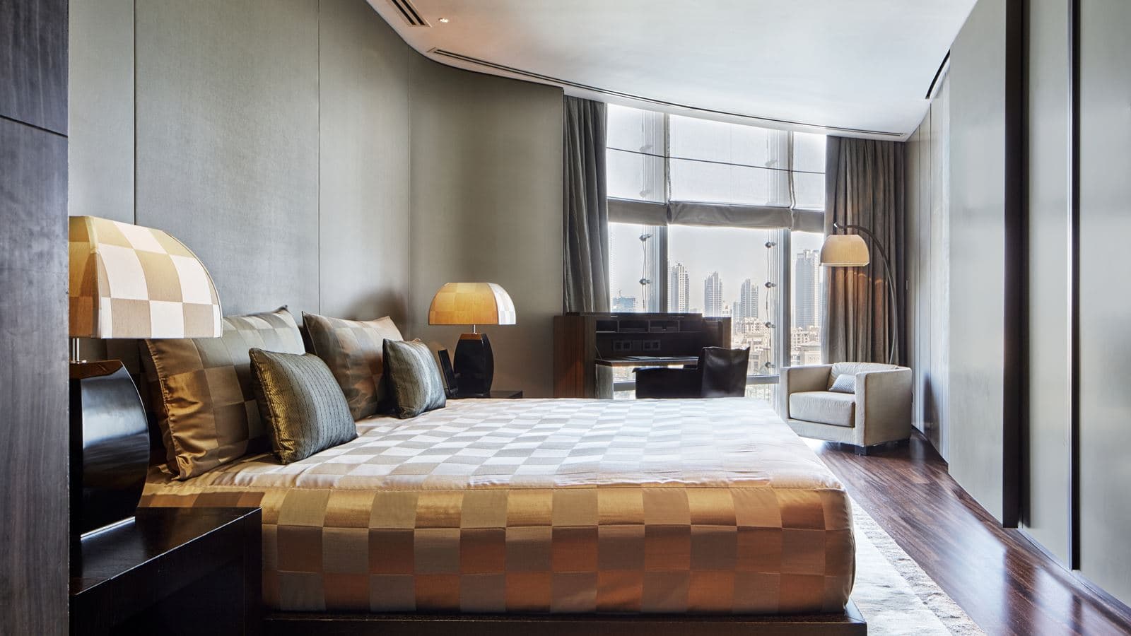 rooms-armani-deluxe-room