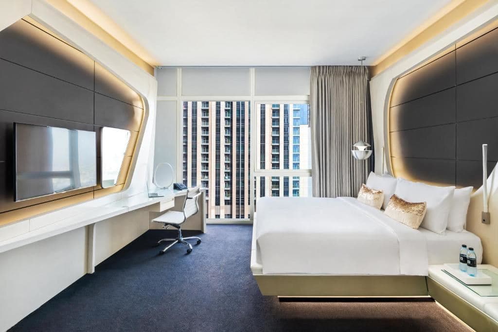 rooms-deluxe-room
