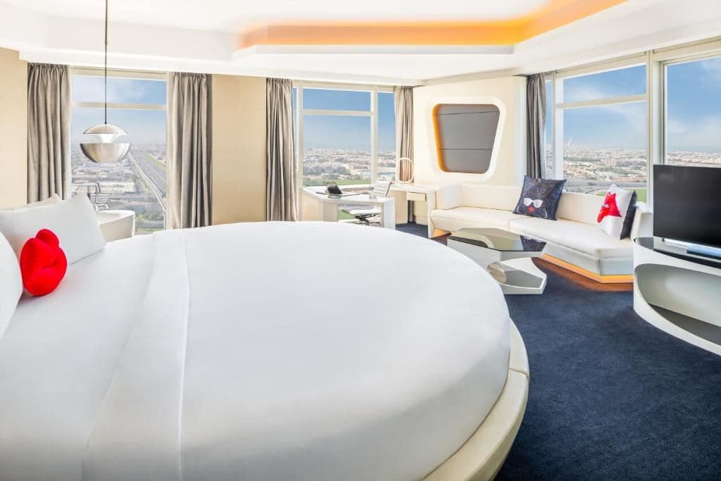 rooms-round-bed-valor-suite