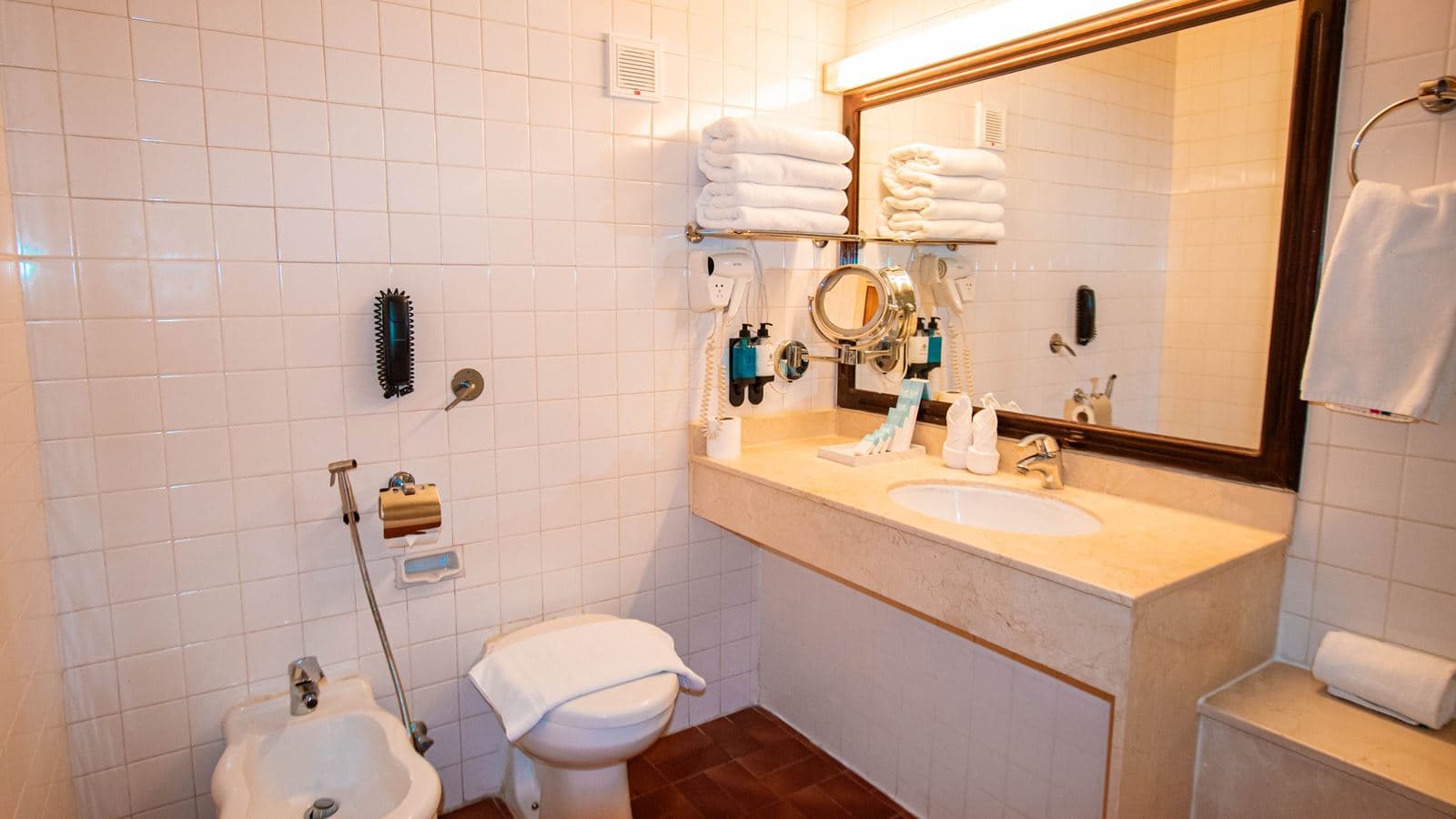 rooms-deluxe-room