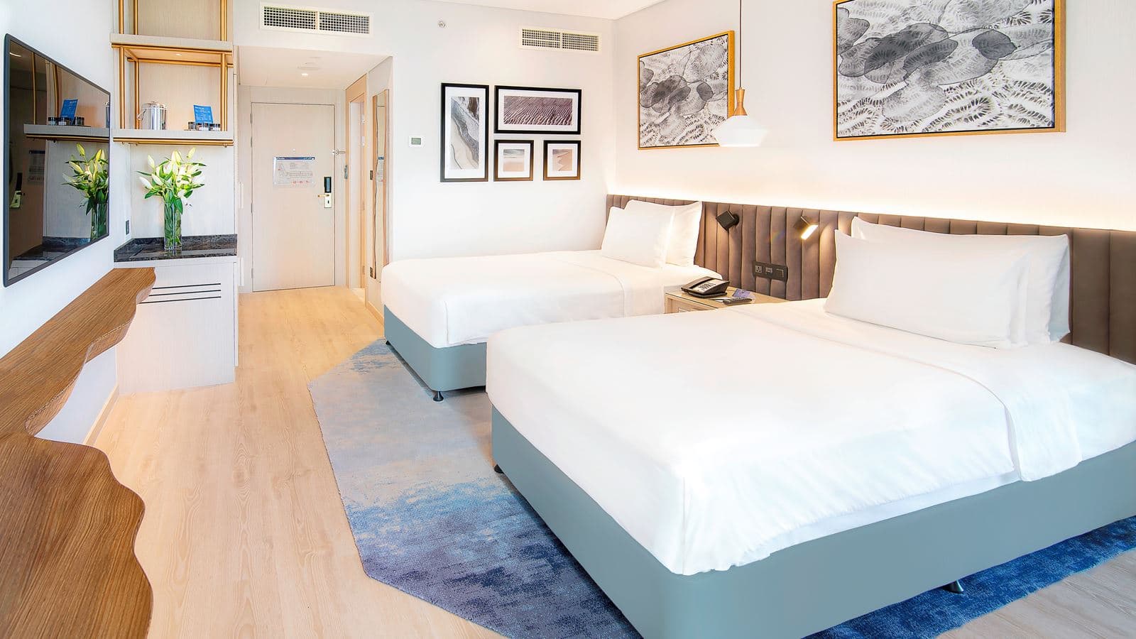 rooms-premium-room-city-view