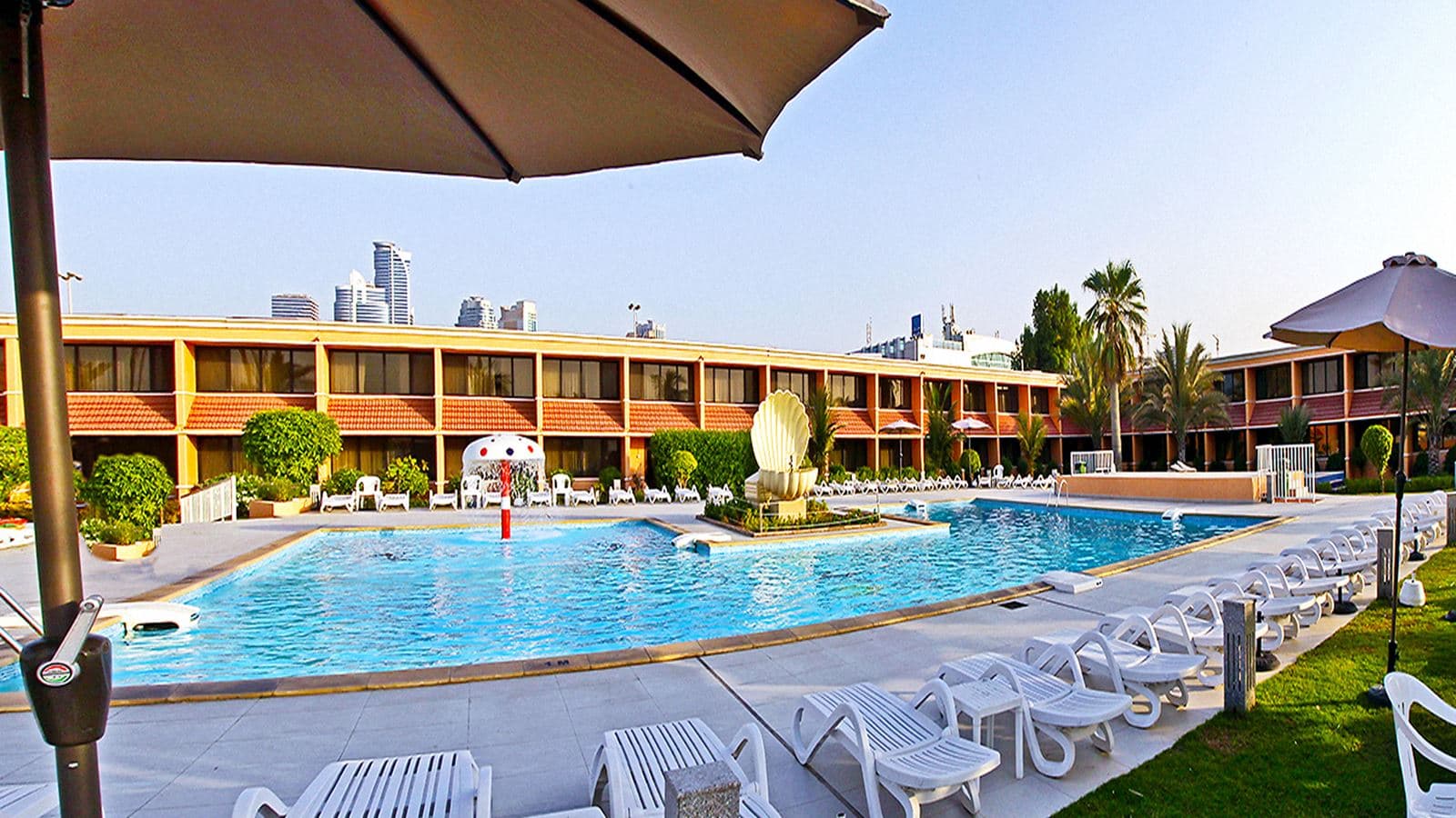 pools-outdoor-pool