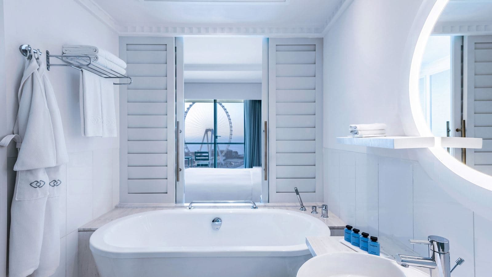 rooms-luxury-room