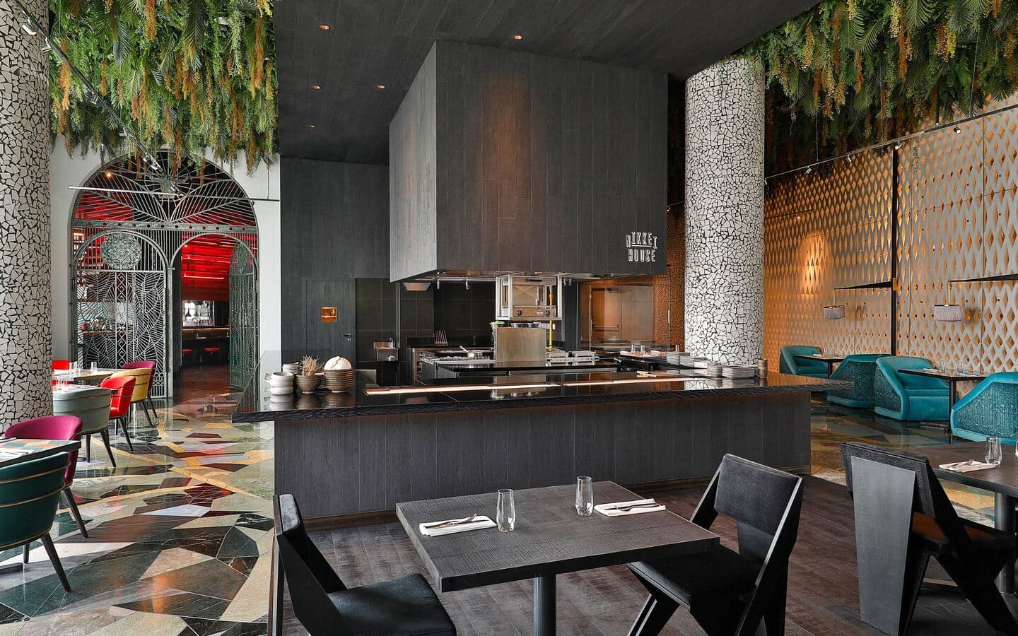 restaurants-garage