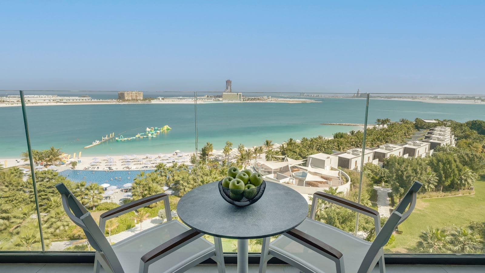 rooms-premium-beach--pool-view-room