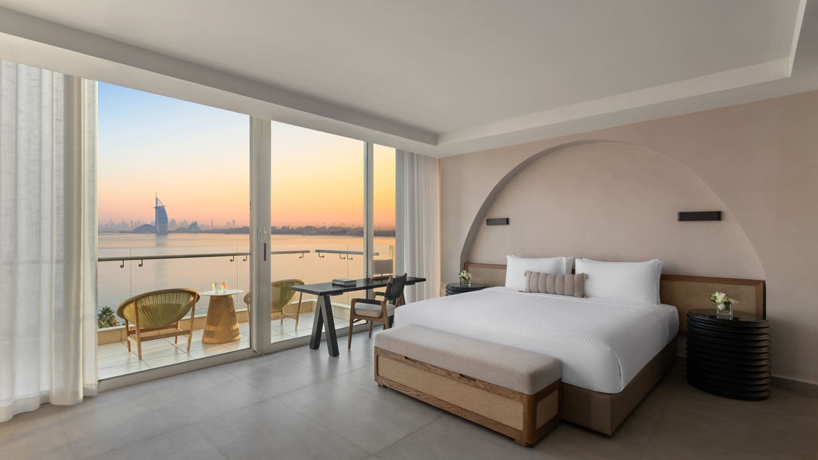 rooms-senior-suite