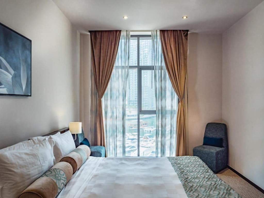 rooms-two-bedroom-marina-view
