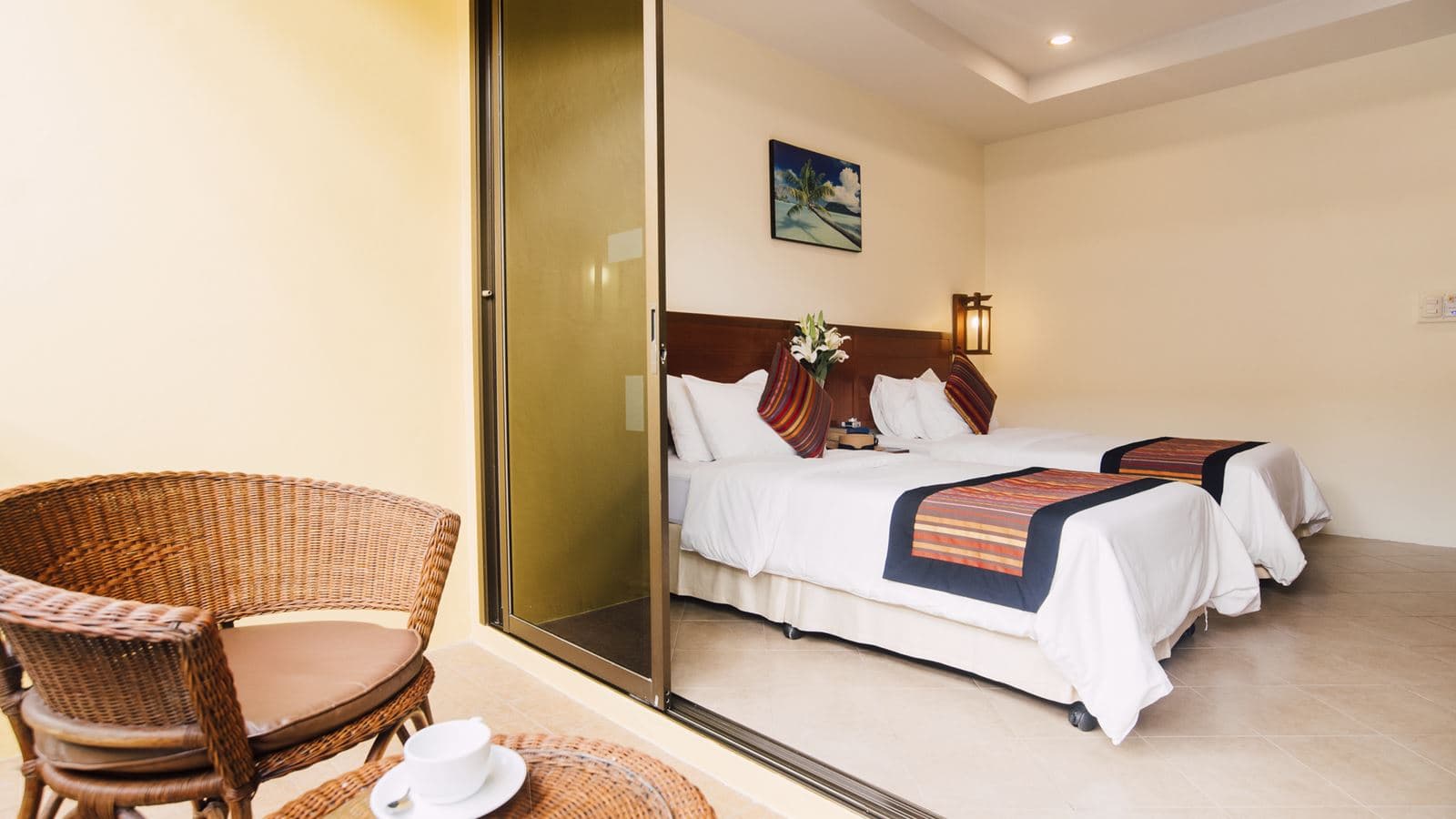 rooms-superior-room