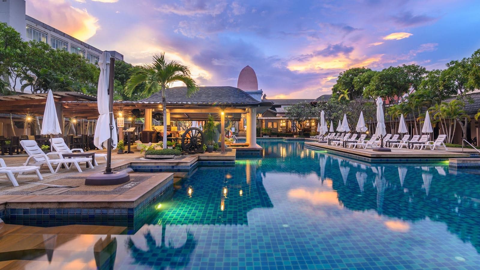 rooms-superior-pool-side