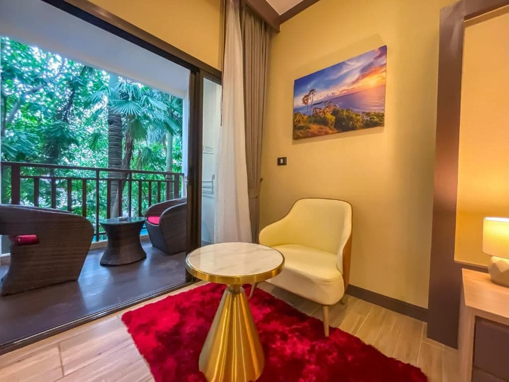 rooms-deluxe-balcony-twin-garden-view