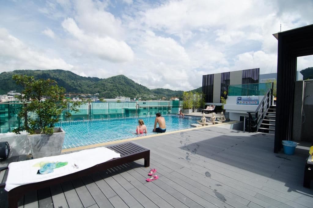 pools-outdoor-pool