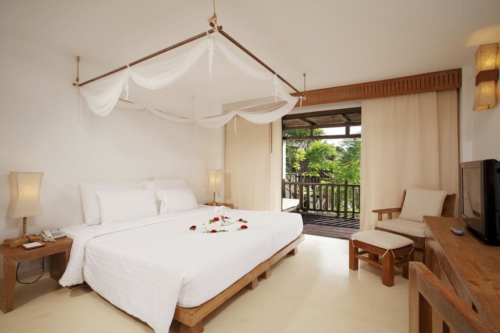 rooms-deluxe-room