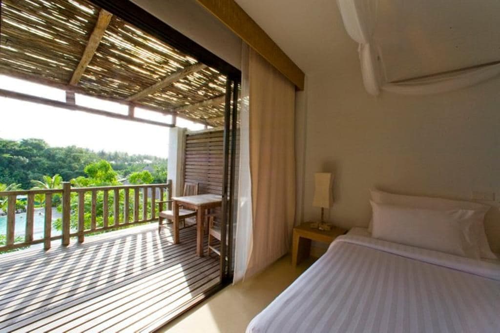 rooms-deluxe-room
