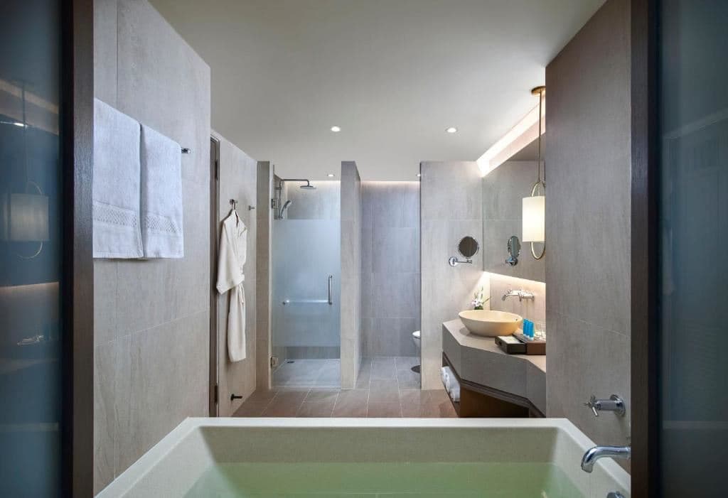 rooms-grand-deluxe-room