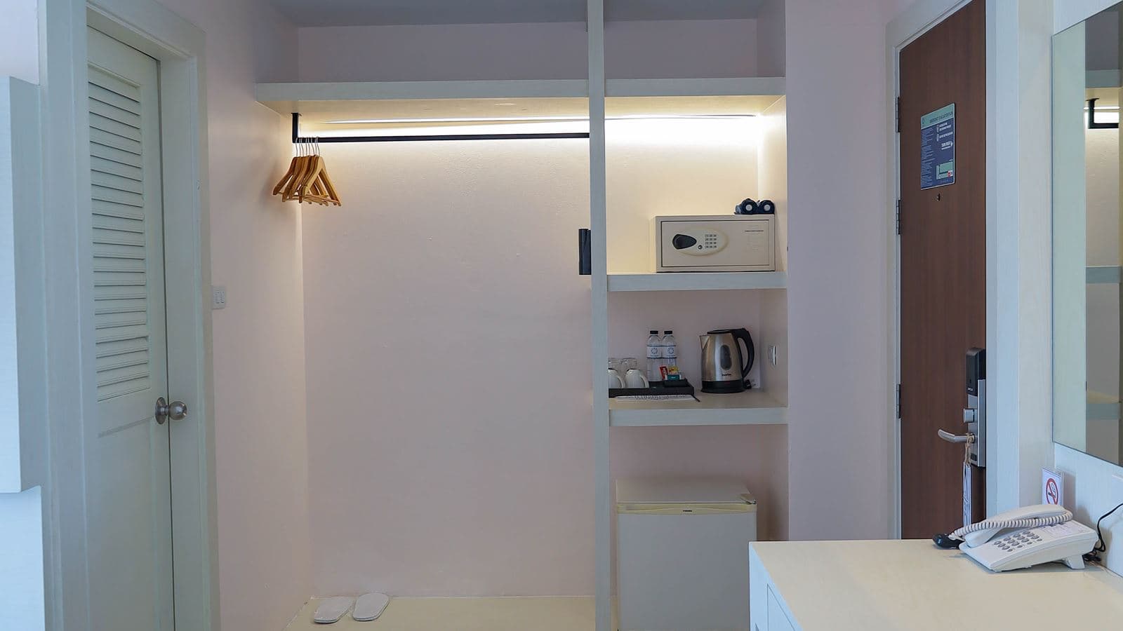 rooms-superior-newly-renovate