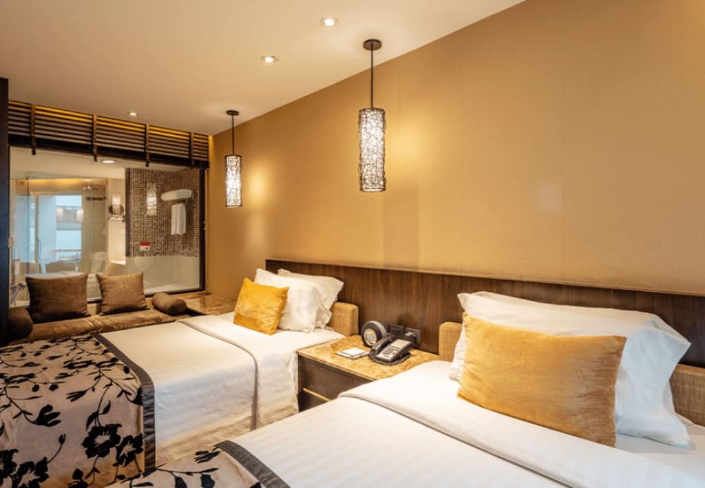 rooms-deluxe-room