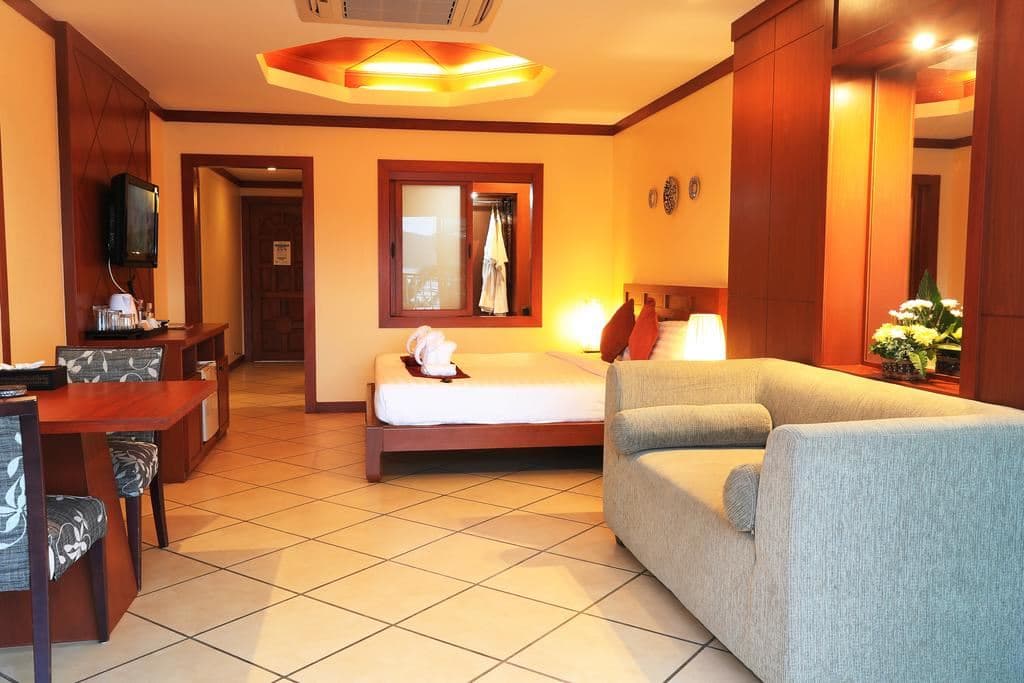 rooms-deluxe-room