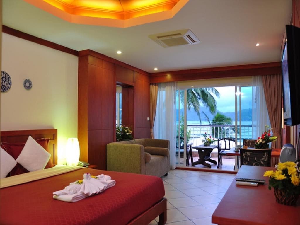 rooms-deluxe-room